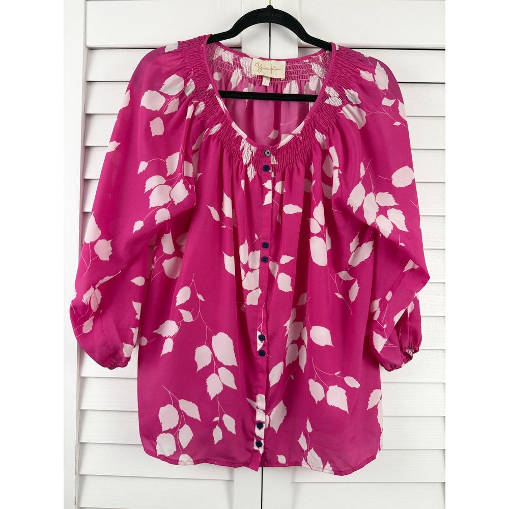 Yumi Kim Blouse‎ Women L Pink Floral Smocked Button Front 3/4 Sleeve